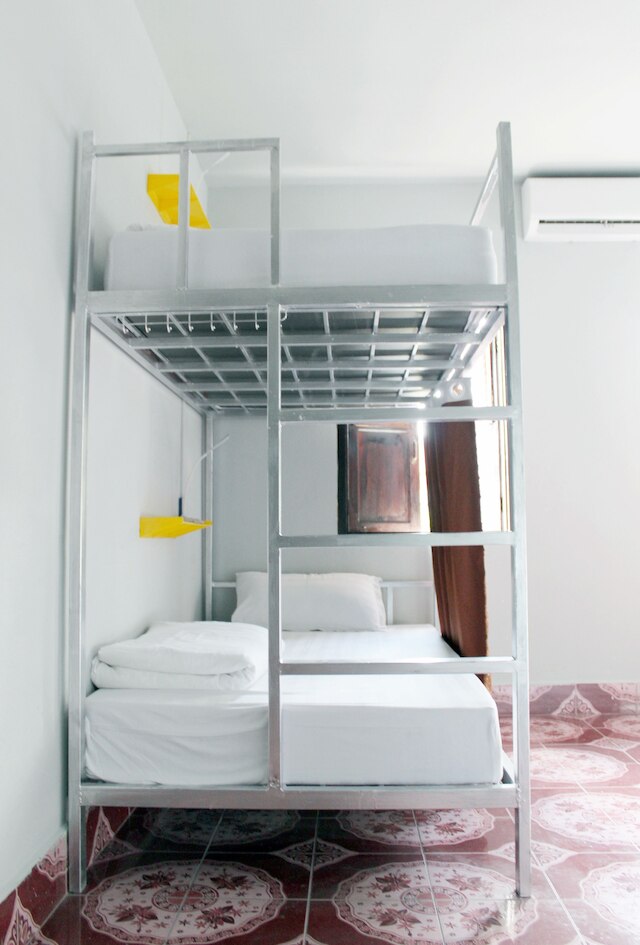 エイハム バックパッカーズ ホステル - アダルト オンリー