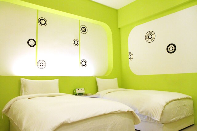 キーイン スペース (斉愔居電梯民宿)