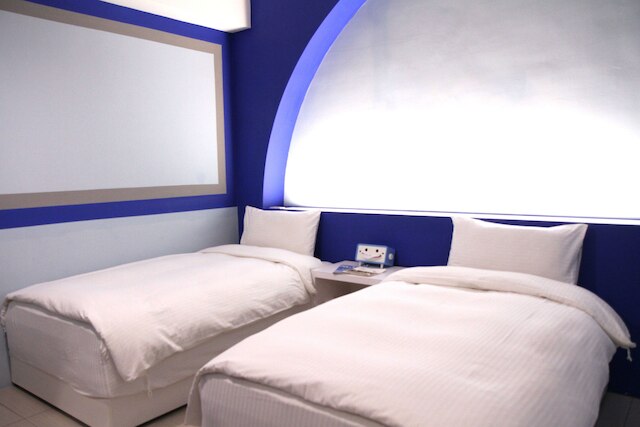 キーイン スペース (斉愔居電梯民宿)