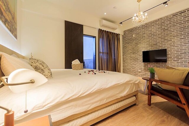 ブック 5 (布克伍旅店)