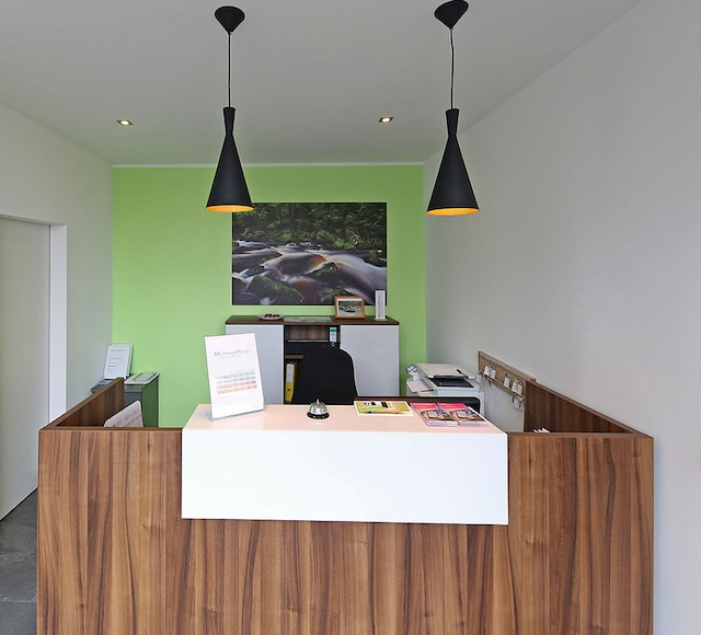 モンタージュホテル ビジネス & シティ