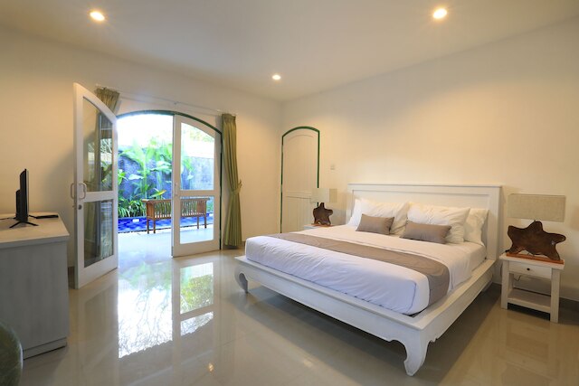 シンガ ヴィラズ スミニャック