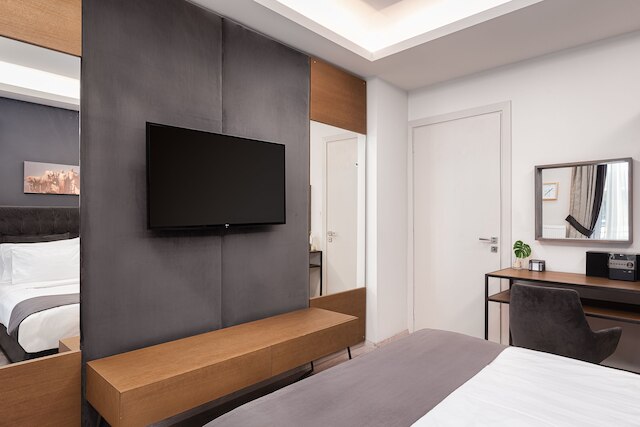 アクロポリス エレガント アパートメント