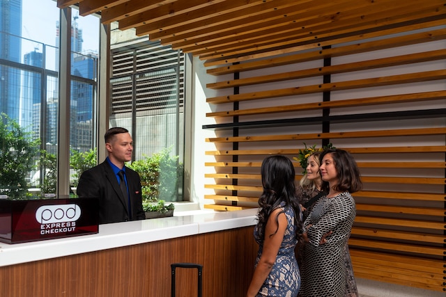 ポッド タイムズ スクエア