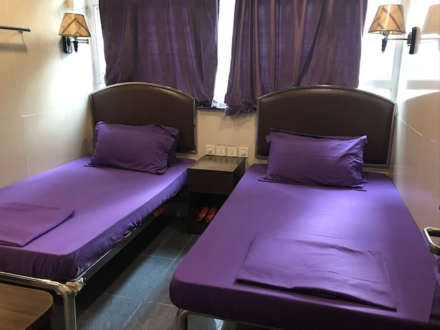 パリ ゲスト ハウス (巴黎賓館)