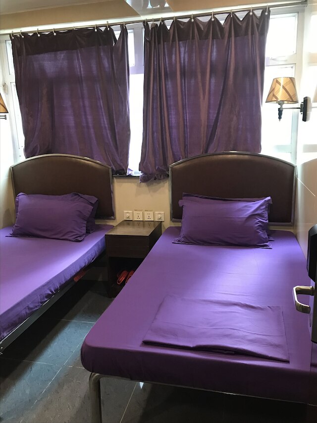 パリ ゲスト ハウス (巴黎賓館)