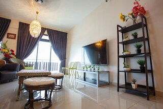 マダム ウーンズ アット デ シークレット ガーデン