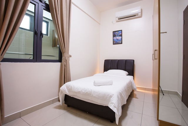 マダム ウーンズ アット デ シークレット ガーデン