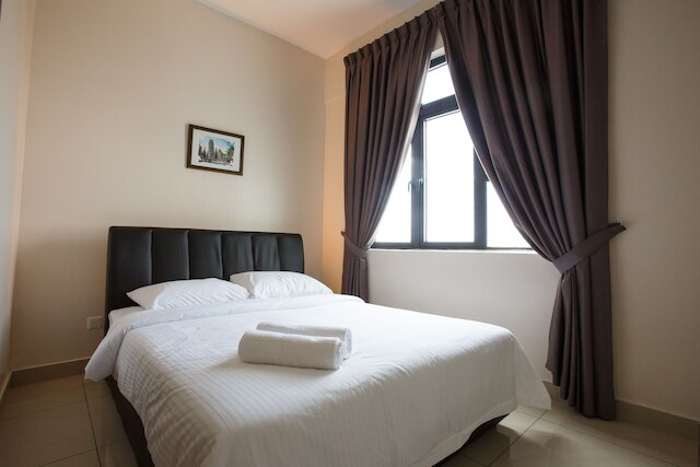 マダム ウーンズ アット デ シークレット ガーデン