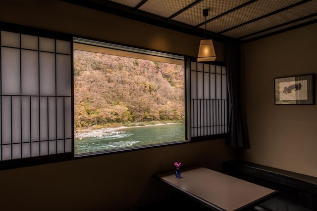 高見屋最上川別邸 紅