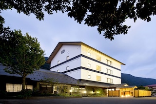 高見屋最上川別邸 紅