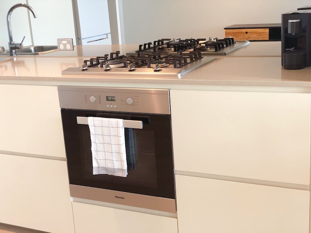 メルボルン ドックランズ ラグジュアリー シービュー アパートメント