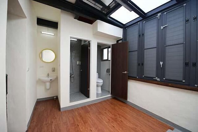 レスト バックパッカー (瑞斯特背包客棧)