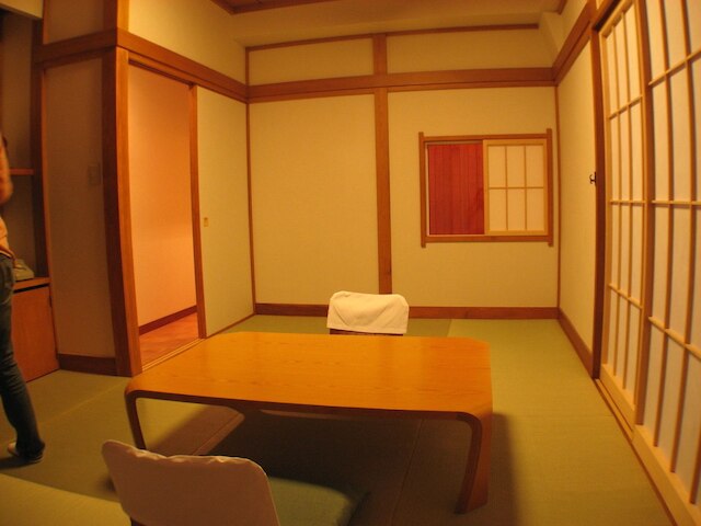 ホテルいづみや