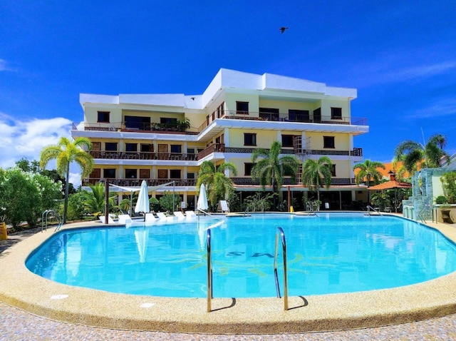 サンビル ホテル