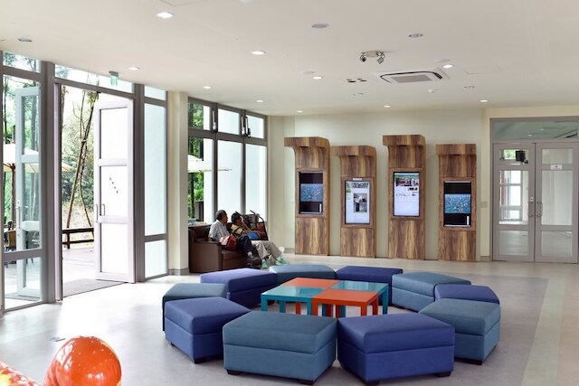 サン ムーン レイク バンブー ロック ガーデン (日月潭竹石園生態渡仮会館)