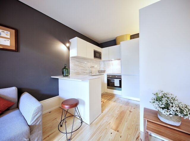 アパートホテル オポルト バターリャ