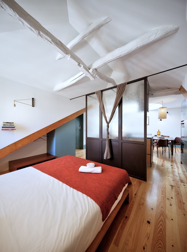 アパートホテル オポルト バターリャ