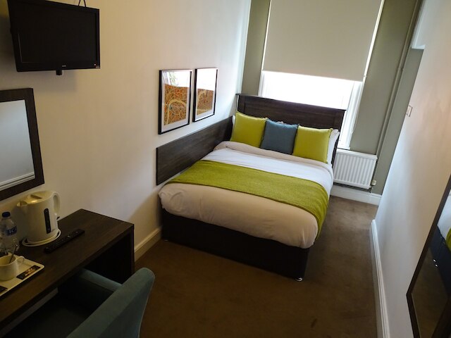 ローズ & クラウン イン