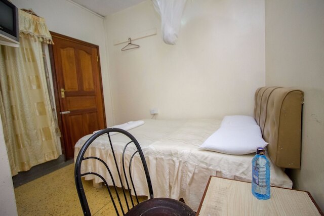 セルダム ホテル