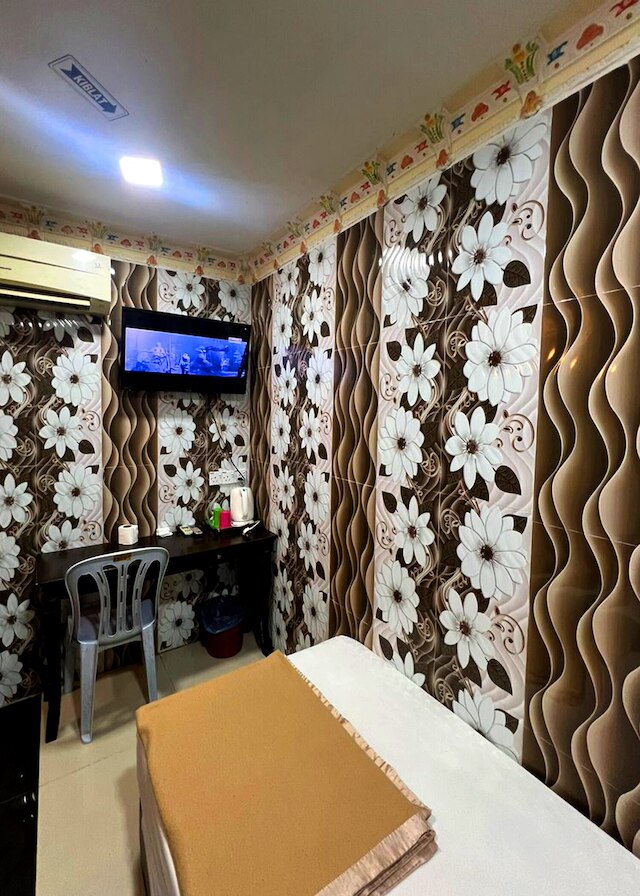 ニュー ウェーブ シャーアラム ホテル