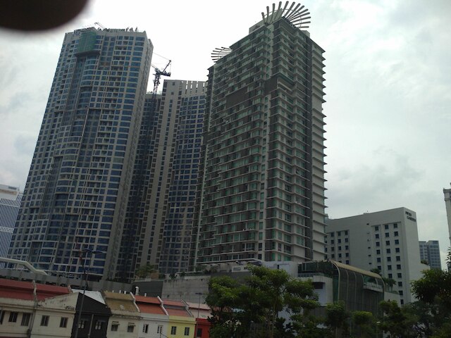 クイーンズ サービス スイート アット スイス ガーデン レジデンシズ