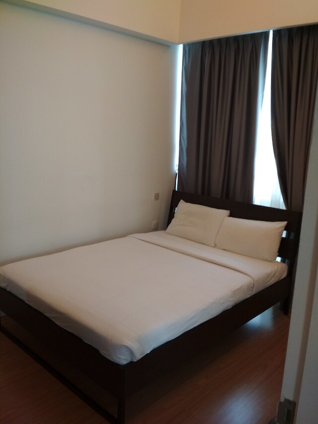 クイーンズ サービス スイート アット スイス ガーデン レジデンシズ