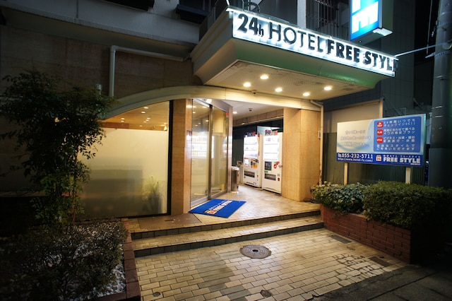 格安ホテル フリースタイル