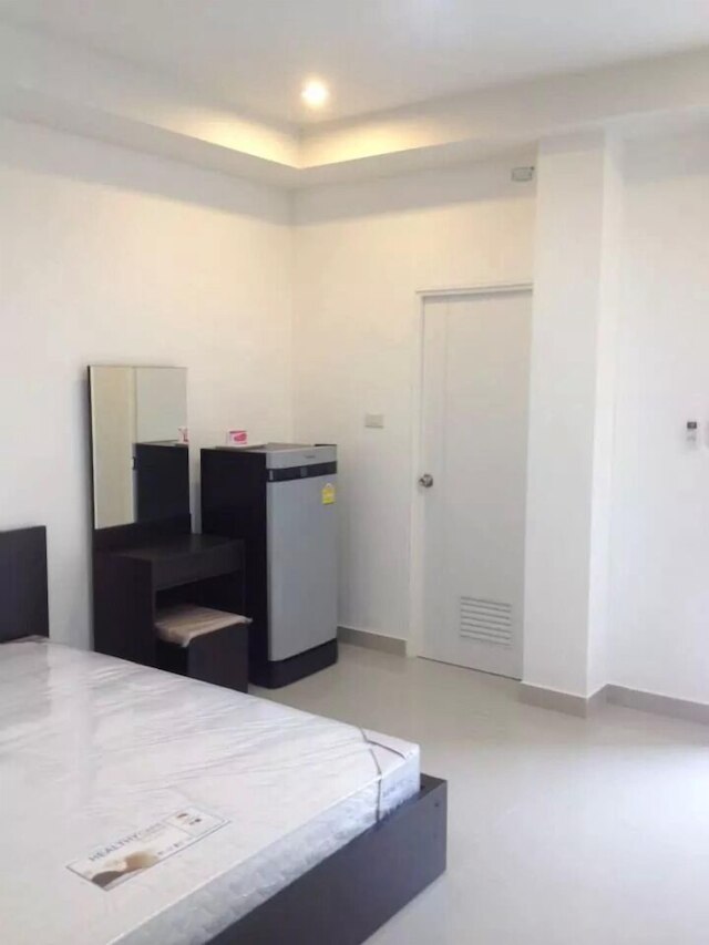 ザ ルーム アパートメント