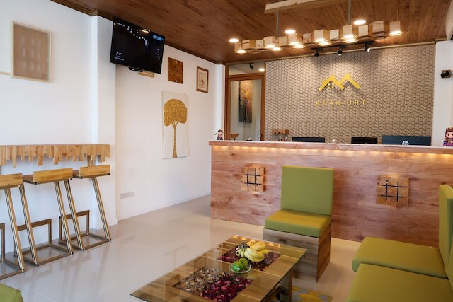 バーン URT スラートターニー エアポート ホテル