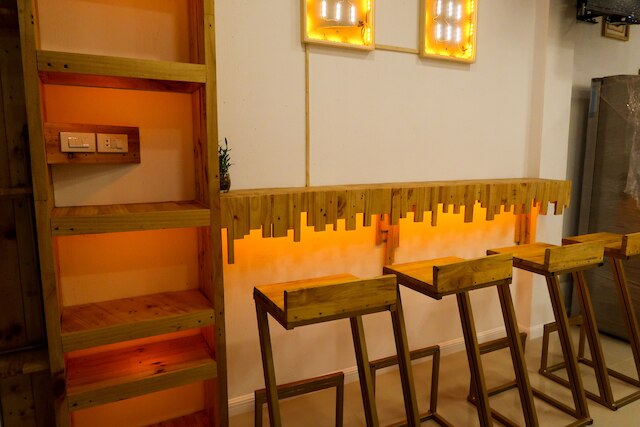 バーン URT スラートターニー エアポート ホテル