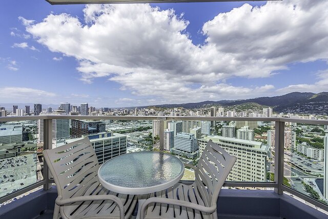 アラ モアナ ホテルコンド バイ ルアナ バケーション レンタル