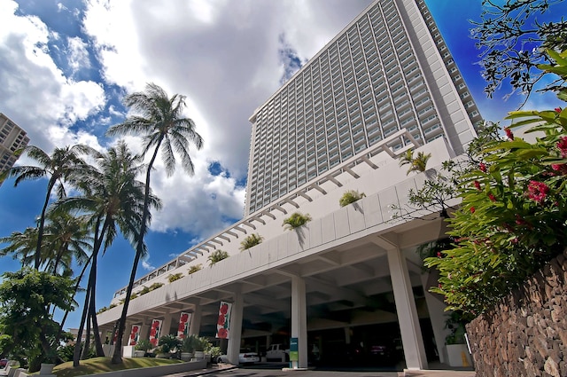 アラ モアナ ホテルコンド バイ ルアナ バケーション レンタル