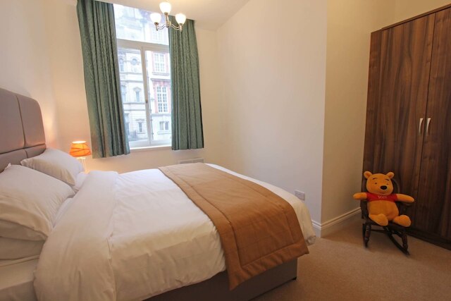 ザ キャッスル コレクション - 25 キャッスル ストリート