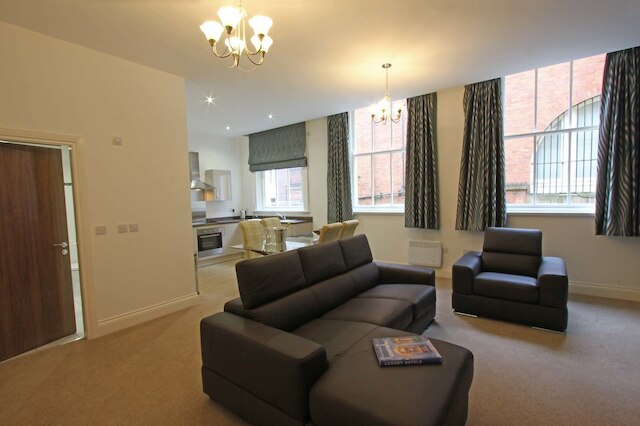 ザ キャッスル コレクション - 25 キャッスル ストリート