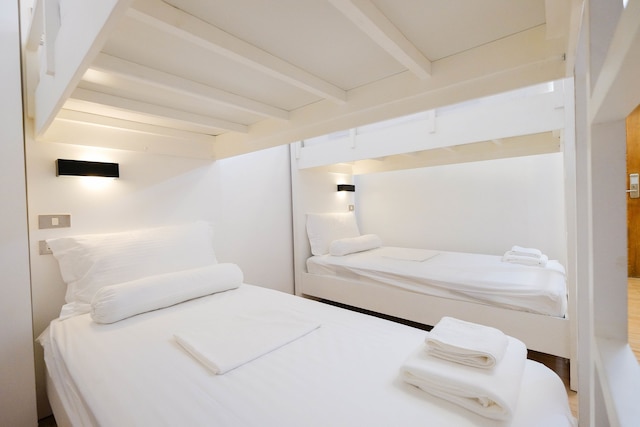 ヒーローズ ホテル