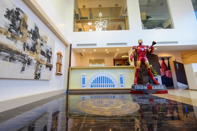 ヒーローズ ホテル