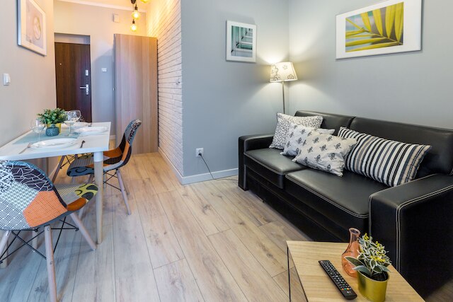 フレンドハウス アパートメンツ - アベニュー