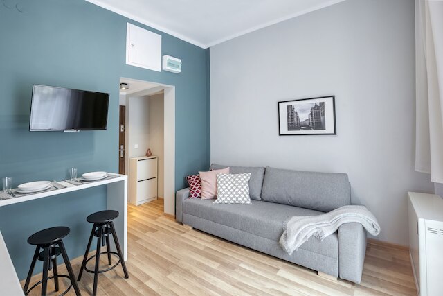 フレンドハウス アパートメンツ - アベニュー