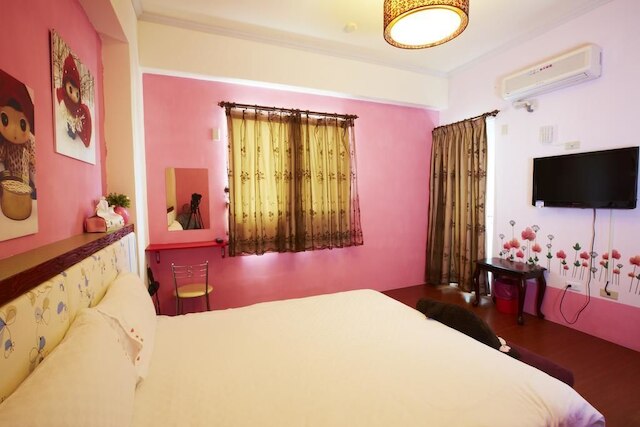 ストロベリー ミルク B&B