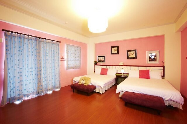 ストロベリー ミルク B&B