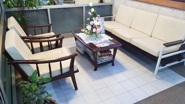 エーク ウドーン アパートメント