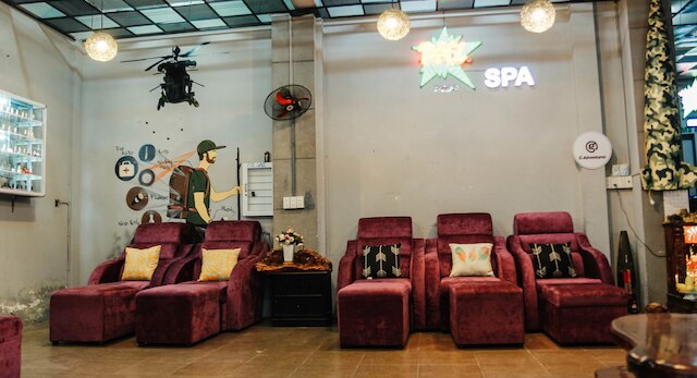 DMZ ホステル フエ