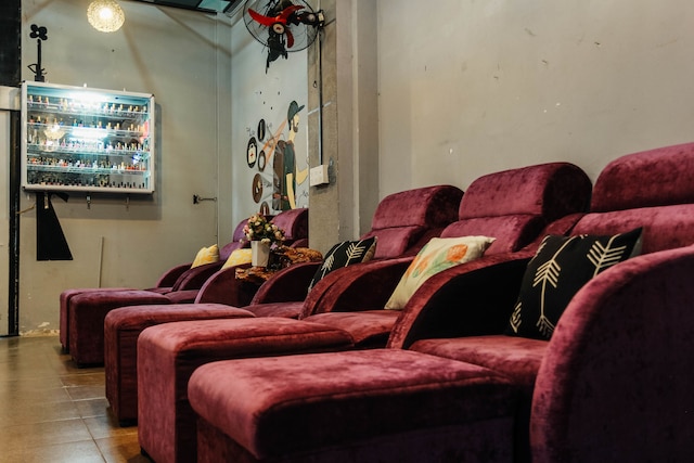 DMZ ホステル フエ