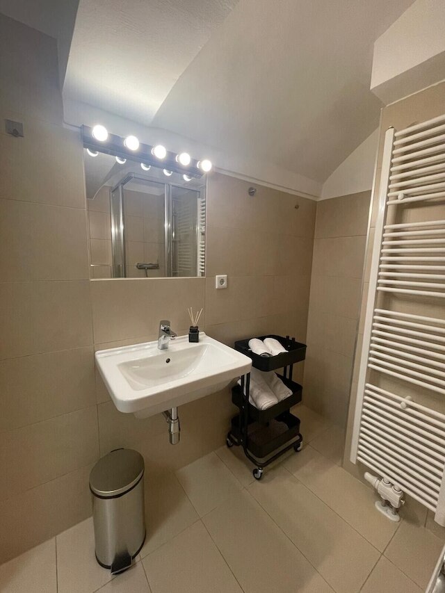 KH アパートメンツ