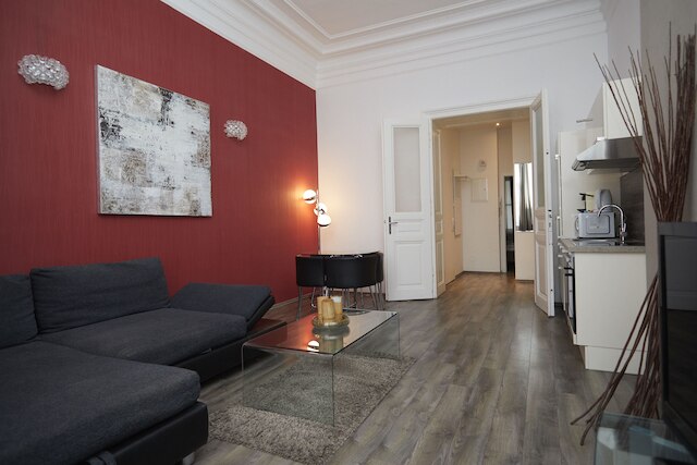 KH アパートメンツ