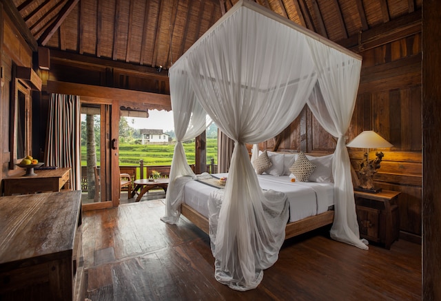 マダニアンティークヴィラズ