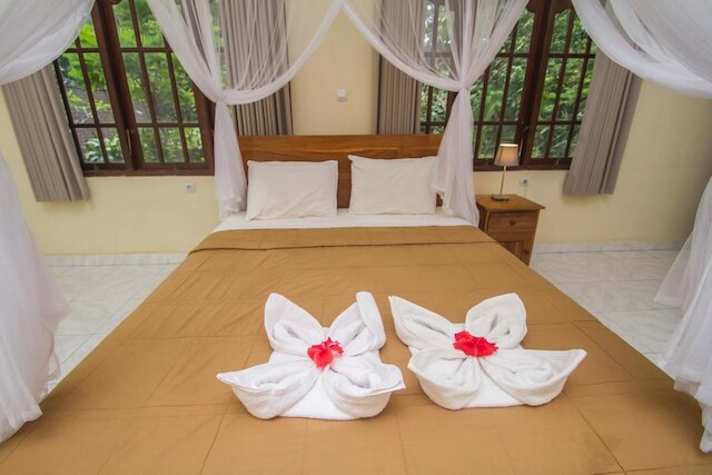 オマー ダマン ホテル、EPS