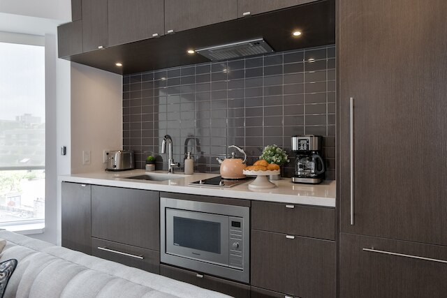 クイックステイ - クラッシー 1 ベッドルーム イン ヨークビル (ヤング & ブロアー)