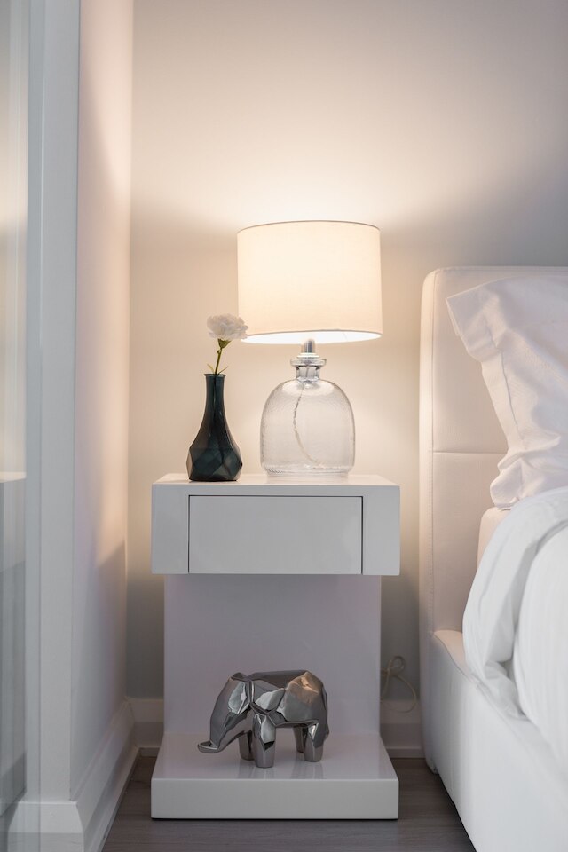 クイックステイ - クラッシー 1 ベッドルーム イン ヨークビル (ヤング & ブロアー)